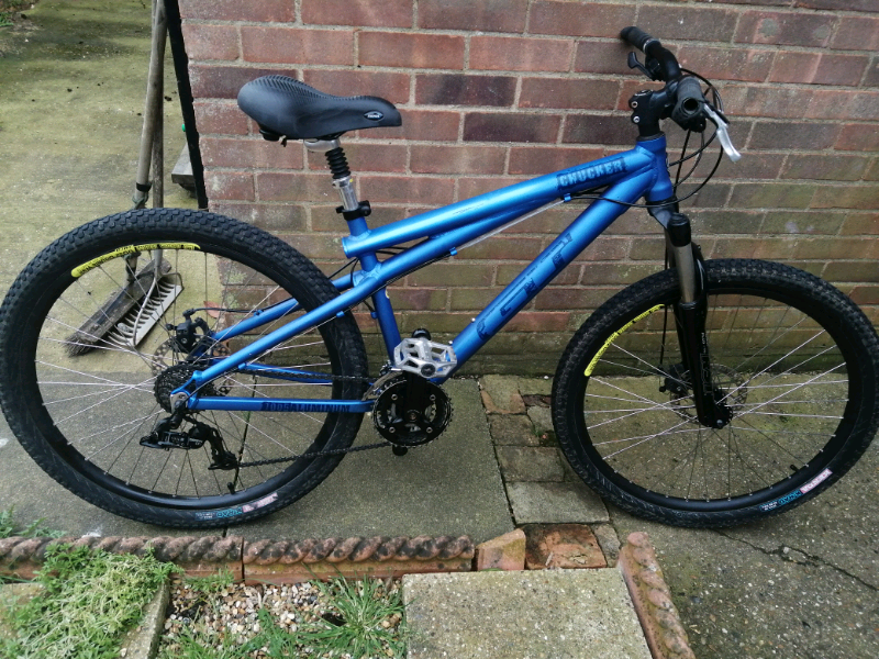 gt chucker mountain bike